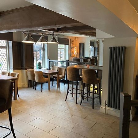 The White Hart Hotel Uttoxeter Kültér fotó