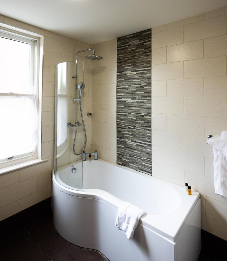 The White Hart Hotel Uttoxeter Kültér fotó