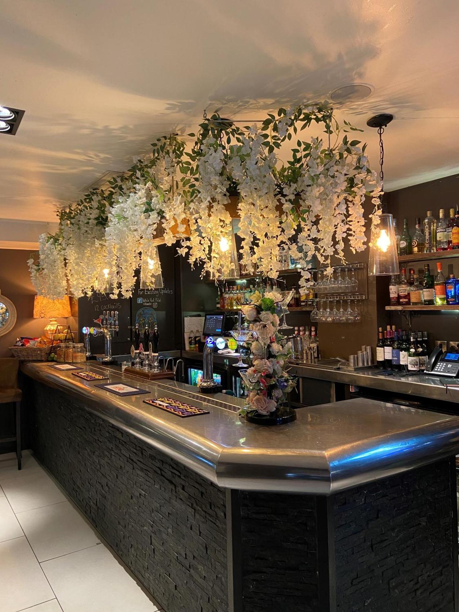 The White Hart Hotel Uttoxeter Kültér fotó