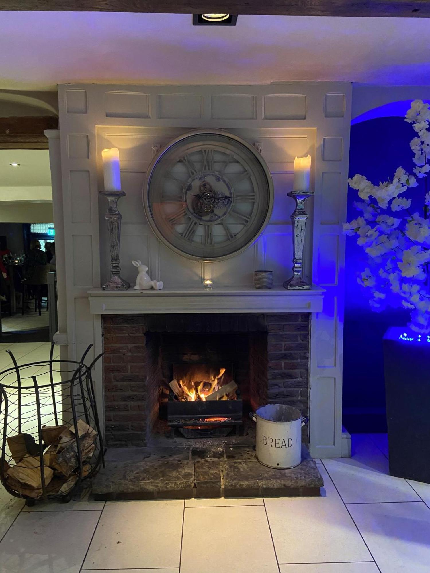 The White Hart Hotel Uttoxeter Kültér fotó