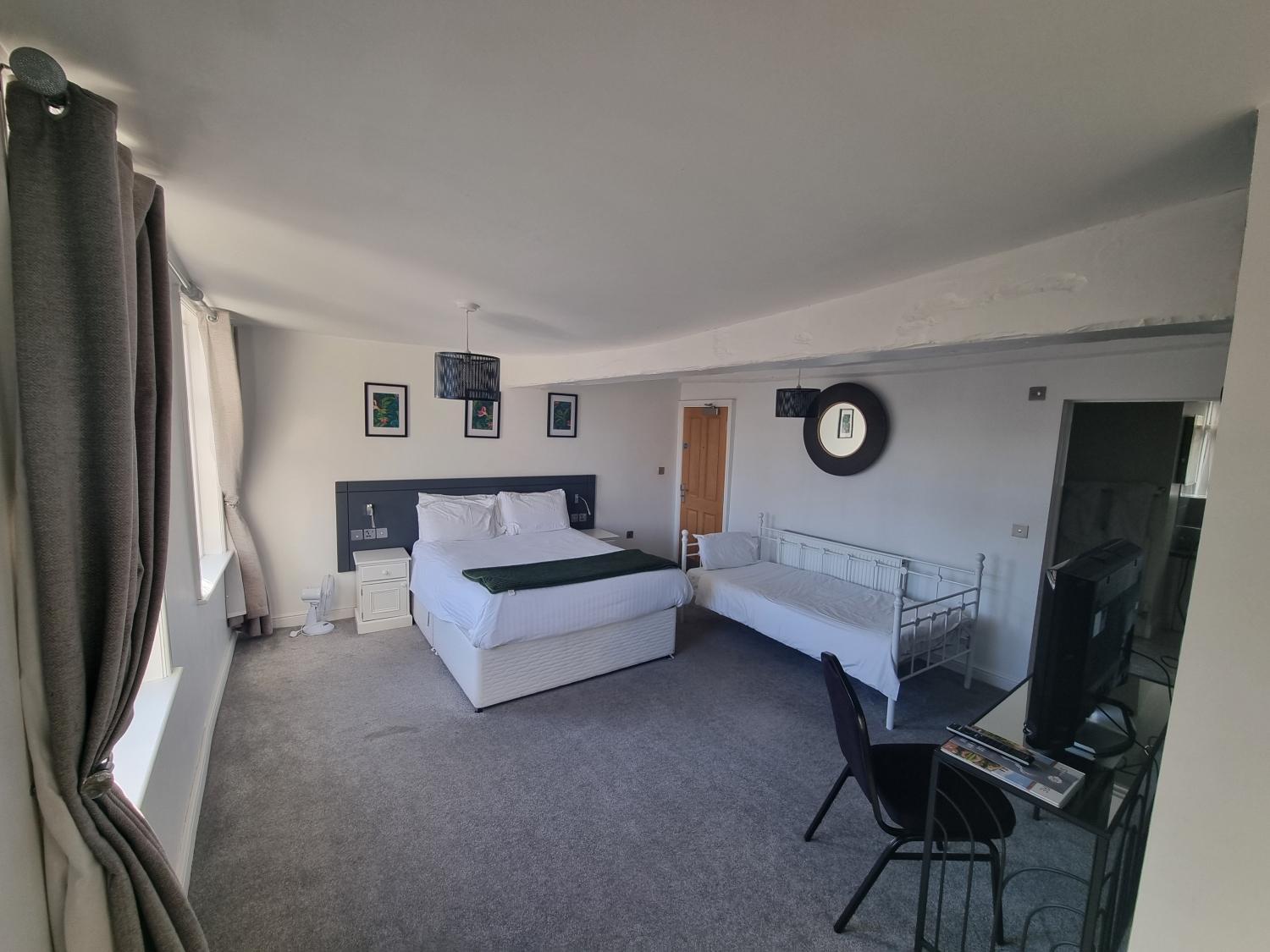The White Hart Hotel Uttoxeter Kültér fotó