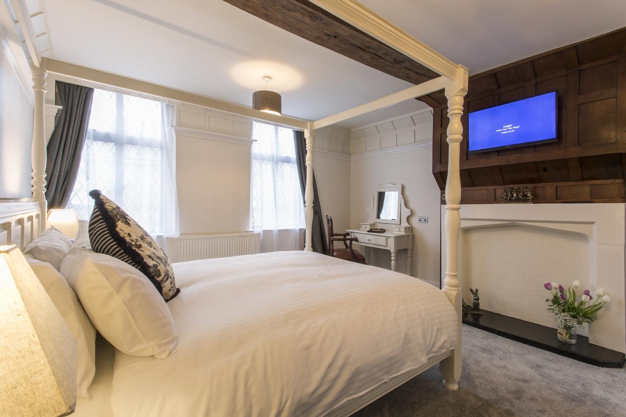 The White Hart Hotel Uttoxeter Kültér fotó