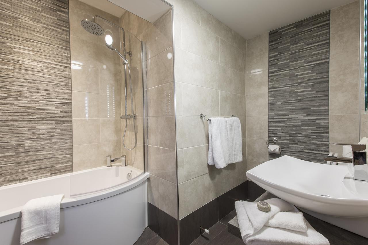 The White Hart Hotel Uttoxeter Kültér fotó